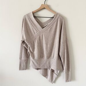 Stella and Dot Long Sleeve Asymmetrical Ribbed Knit Sweater in Beige Size XS